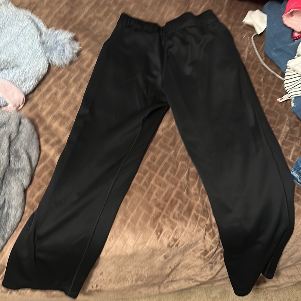 Sweatpants - Picture 2 of 3